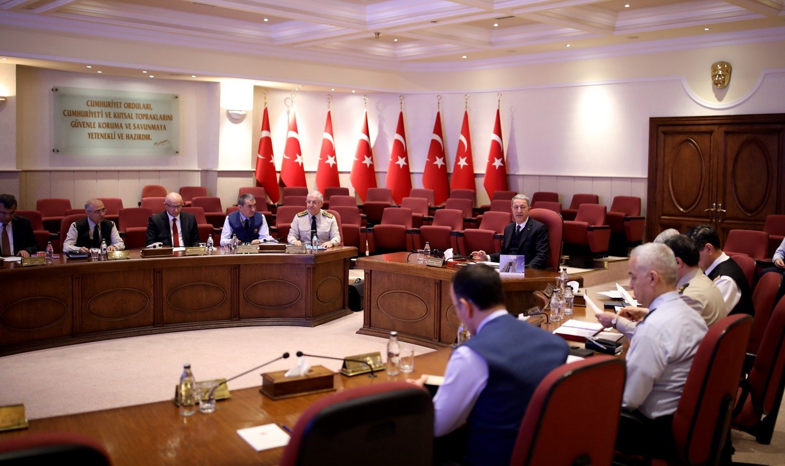 Ο κορωναϊός θερίζει τουρκική Στρατοχωροφυλακή και ΕΔ-Η Άγκυρα συγκεντρώνει ξανά μετανάστες για πίεση στον Έβρο