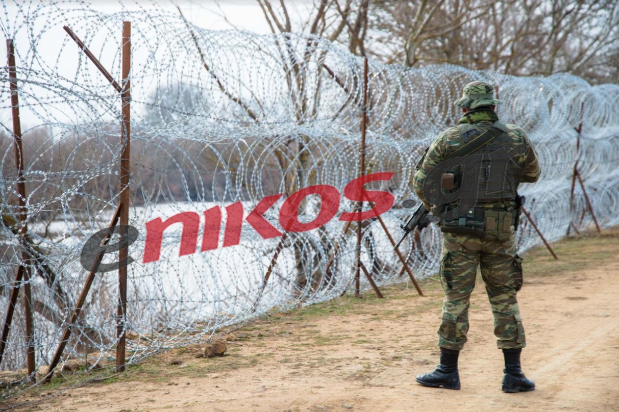 Ο Στρατός τρέχει με πυρετώδεις διαδικασίες την ανέγερση φράχτη στον Έβρο (ΦΩΤΟ)
