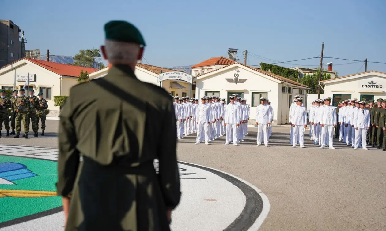 Νέο μισθολόγιο ΕΔ-ΣΑ: Δείτε στους πίνακες τι αυξήσεις παίρνει κάθε Στρατιωτικός ανά βαθμό και έτη υπηρεσίας