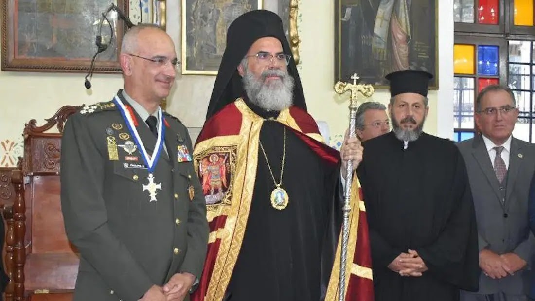 Την Ανώτατη Τιμητική Διάκριση απένειμε η Ι.Μ. Σύμης στον Α/ΓΕΕΘΑ Στρατηγό Δημήτριο Χούπη (ΦΩΤΟ)
