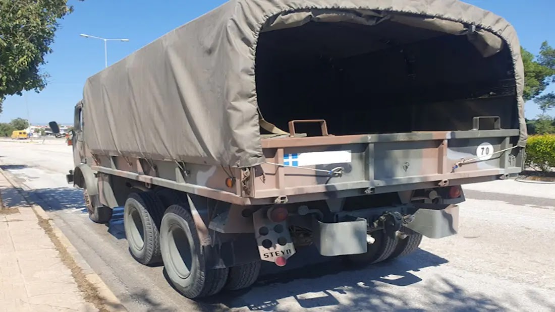 Έβρος: Τροχαίο με στρατιωτικό όχημα Steyr – Δύο ελαφρά τραυματίες